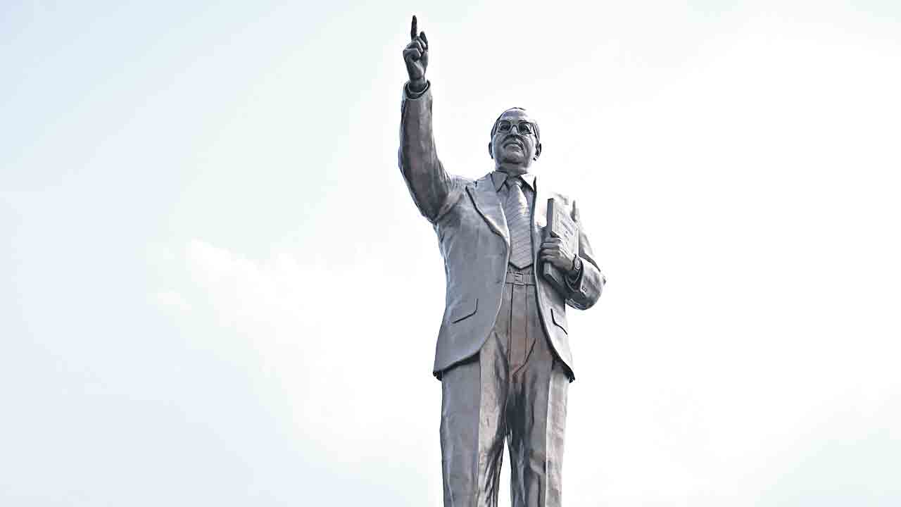 విగ్రహావిష్కరణ.. ట్రాఫిక్‌ ఆంక్షలు