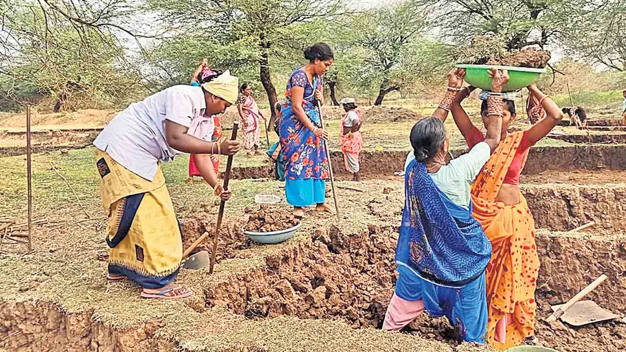 నరేగా.. నహీ కరేగా!