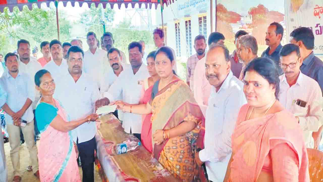 ఆడబిడ్డల పెళ్లికి భరోసా కల్యాణలక్ష్మి