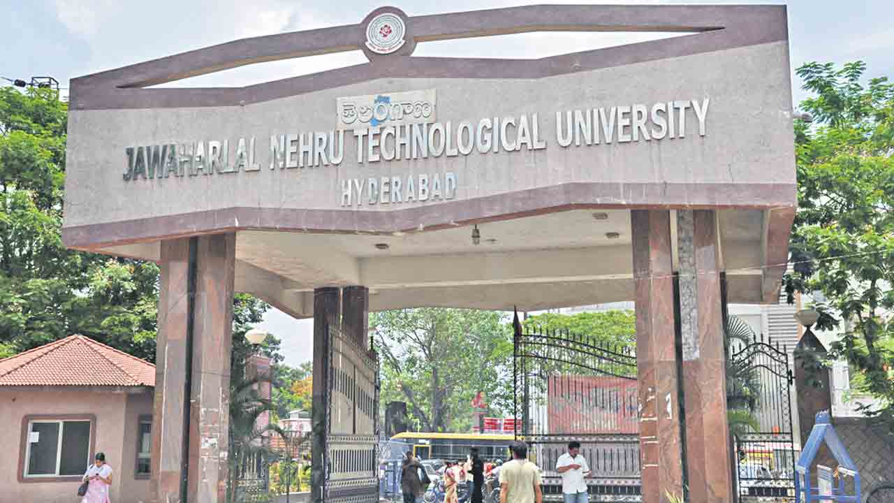 JNTU |  ఇంజినీరింగ్‌ కాలేజీల్లో కొత్త కోర్సులకే డిమాండ్
