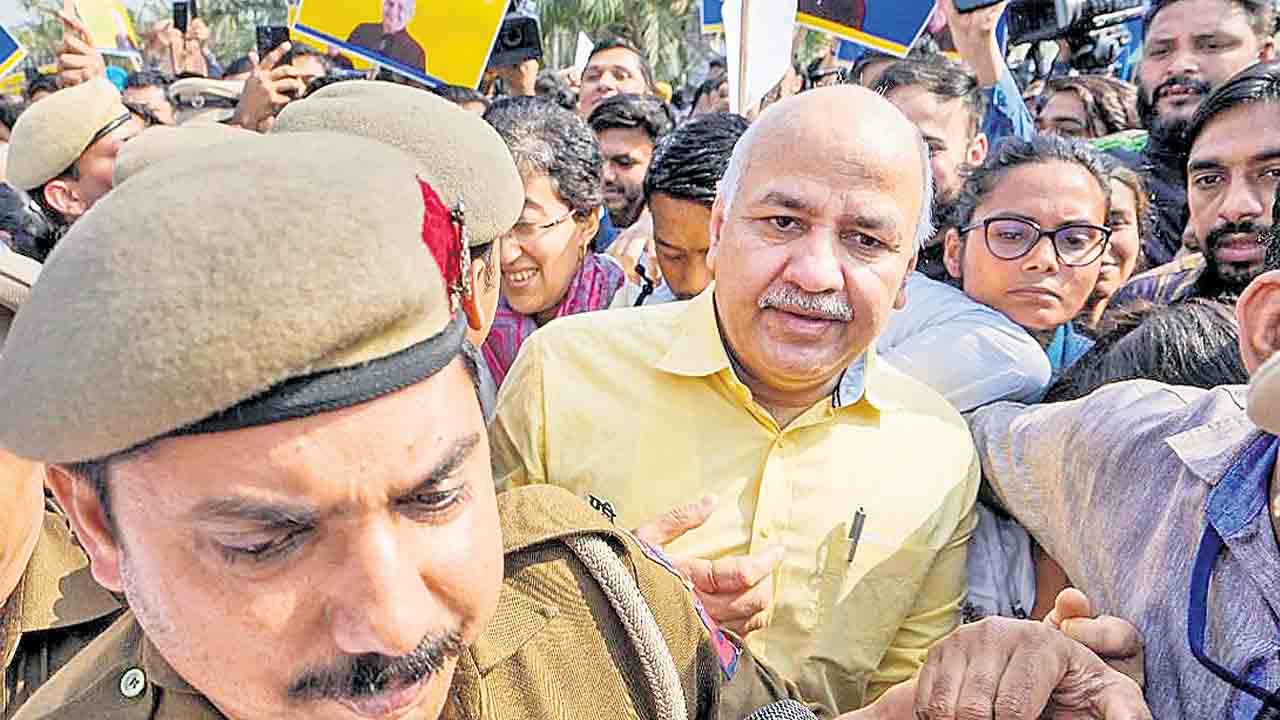 సమాఖ్య స్ఫూర్తికి విఘాతం