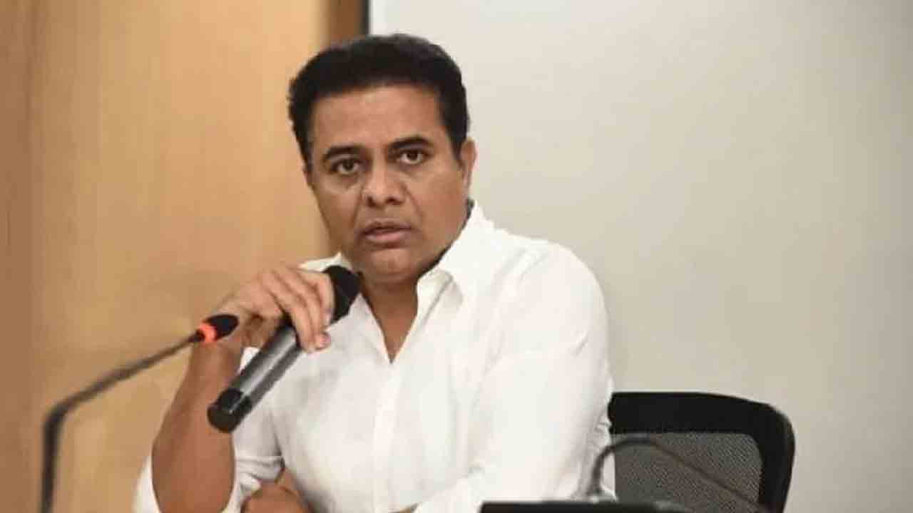 కేంద్రానికి రాజకీయ పావుల్లా రాజ్యాంగబద్ధ వ్యక్తులు