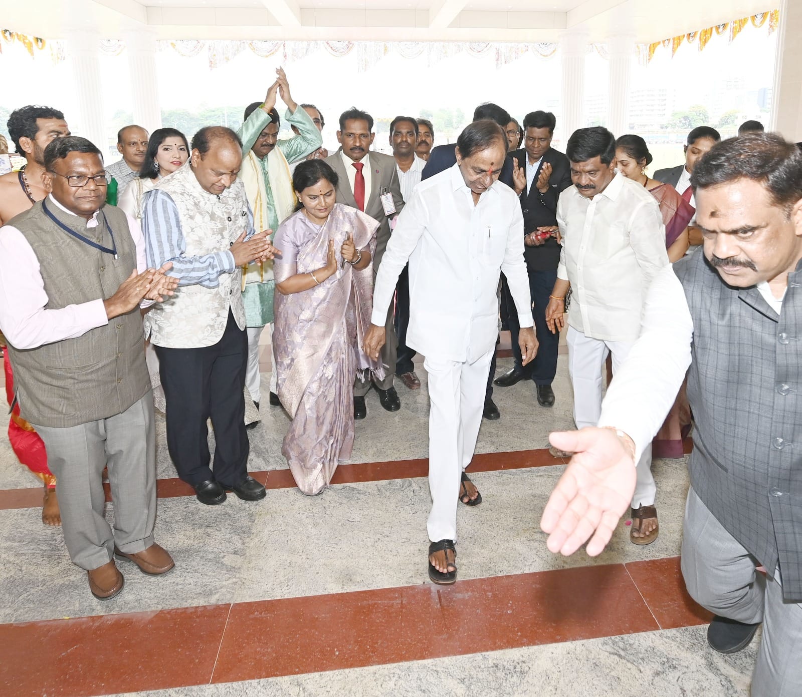 తెలంగాణ నూతన సచివాలయాన్ని ప్రారంభించిన సీఎం కేసీఆర్‌.. ఫొటోలు