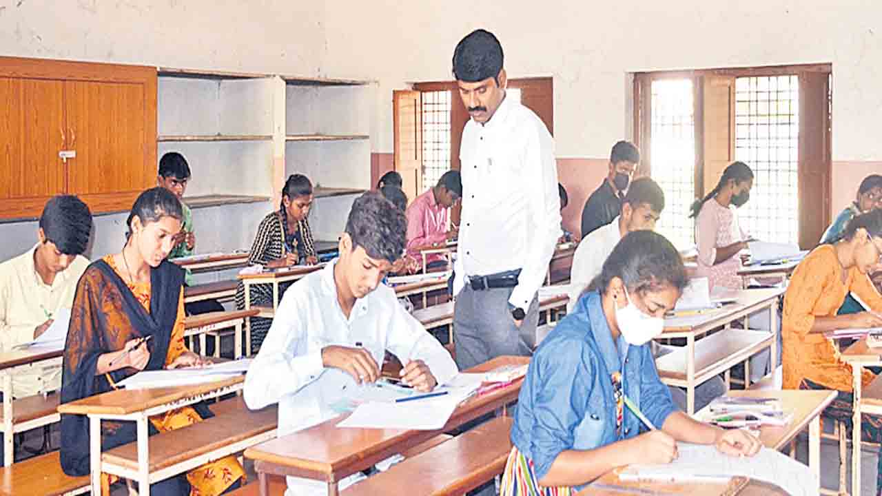 పకడ్బందీగా పదోతరగతి పరీక్షలు