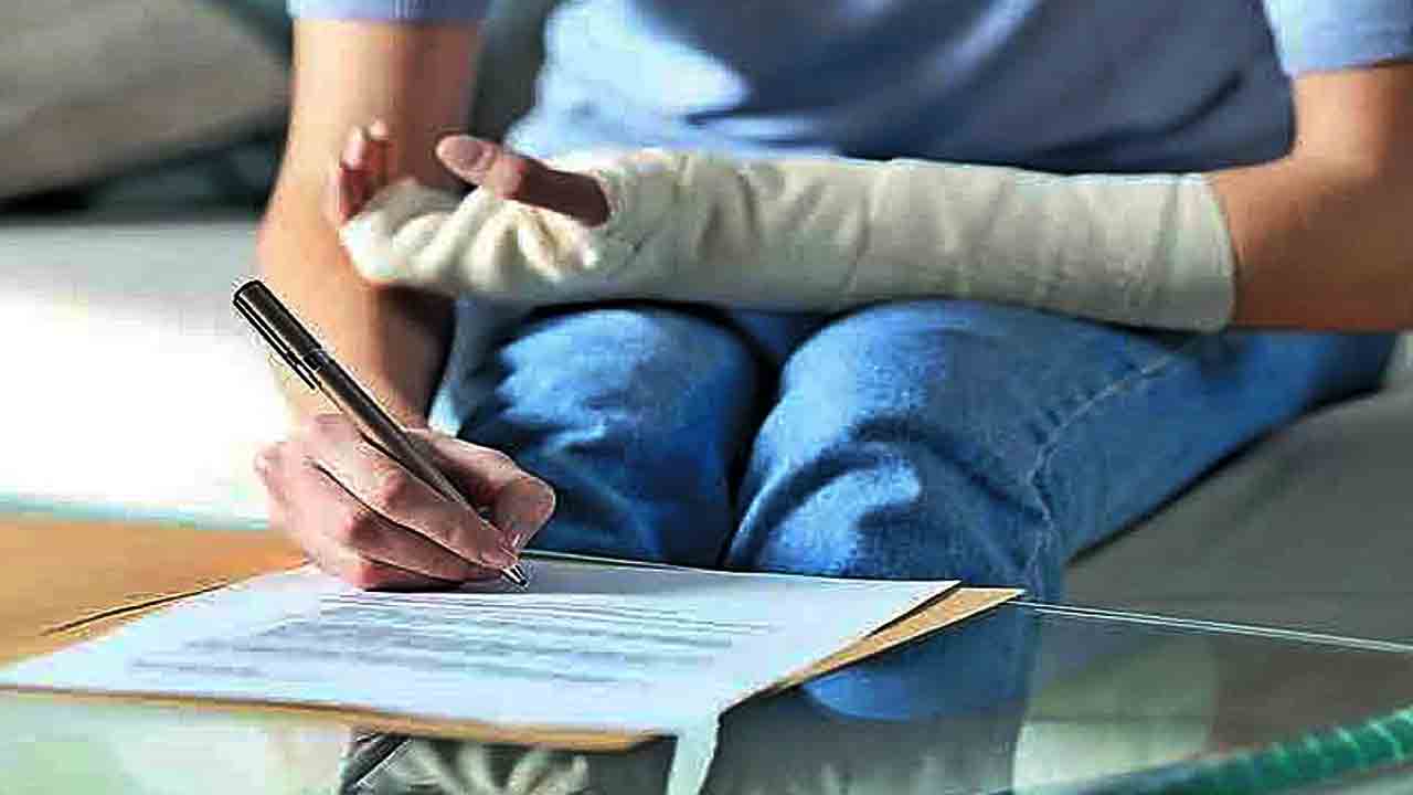 Accident Insurance | ఆపత్కాలంలో ఆదుకునేందుకు పర్సనల్‌ యాక్సిడెంట్‌ ఇన్సూరెన్స్‌!