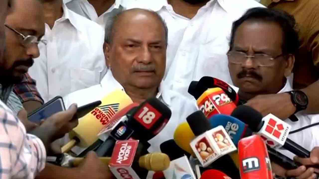 AK Antony | ‘తప్పుడు నిర్ణయం, చాలా బాధాకరం’.. కుమారుడు బీజేపీలో చేరడంపై ఏకే ఆంటోనీ