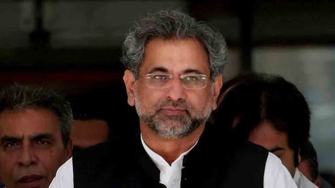 Shahid Khaqan Abbasi | పరిస్థితులు ఇలాగే కొనసాగితే దేశం మరోసారి సైన్యం చేతుల్లోకి.. హెచ్చరించిన పాక్‌ మాజీ ప్రధాని అబ్బాసీ