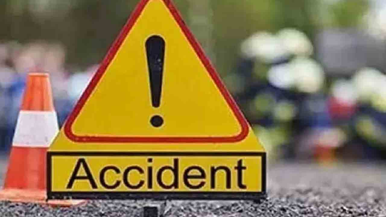 Road Accident | వేర్వేరు రోడ్డు ప్రమాదాల్లో ఐదుగురు చిన్నారులు సహా 11 మంది మృతి