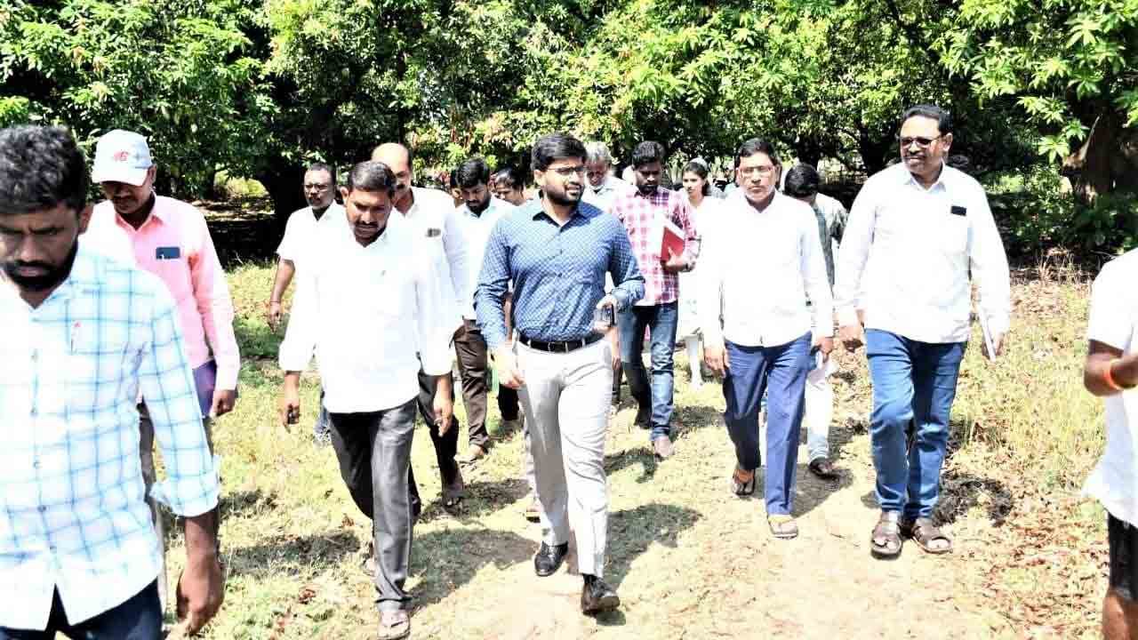 రైతులను ఆదుకుంటాం