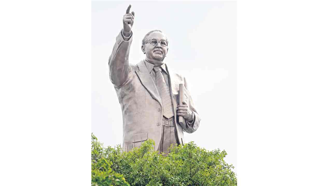 అంబేద్కర్‌ స్ఫూర్తి ఆకాశమంత