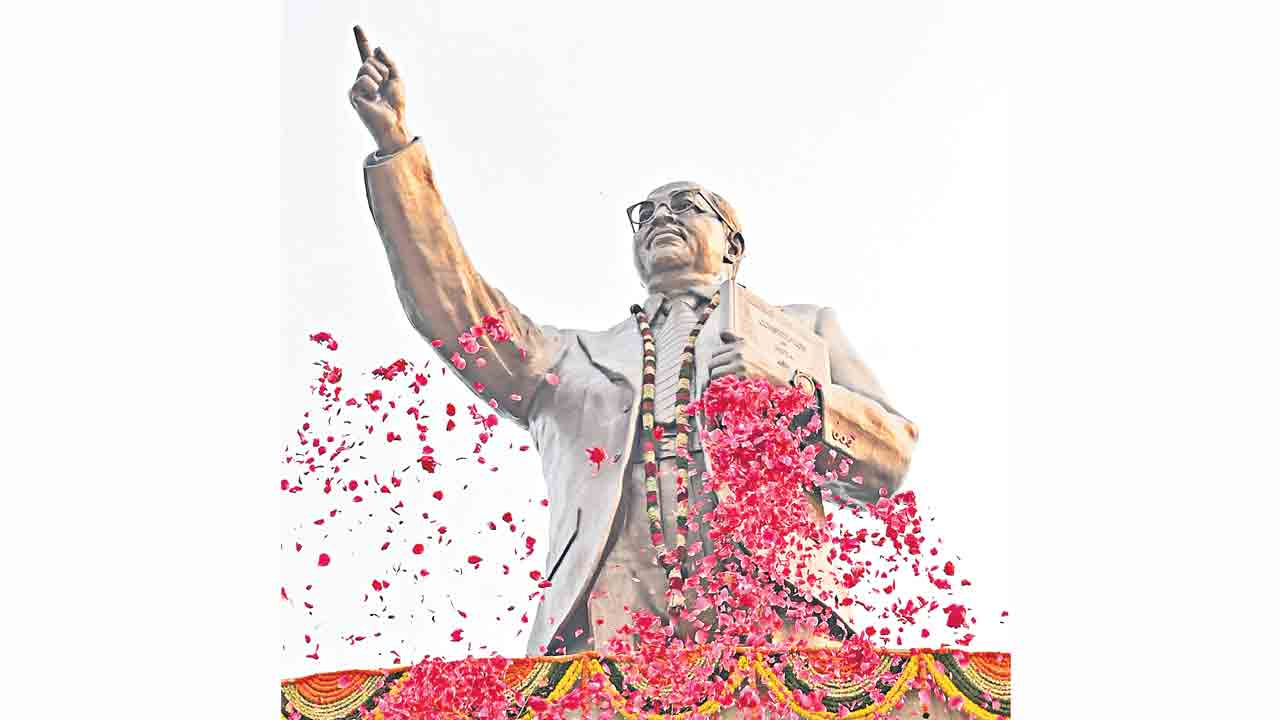 ఆదర్శమూర్తికి.. అత్యున్నత గౌరవం