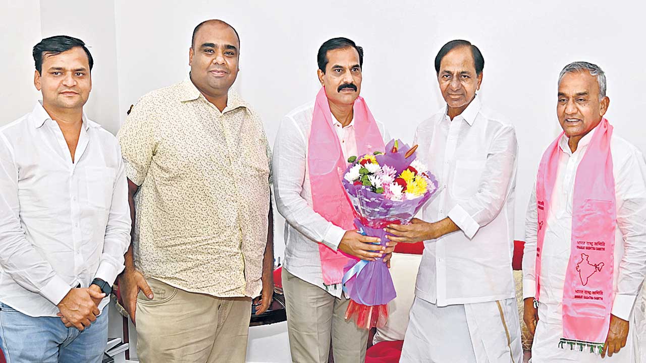 మహారాష్ట్ర నడిగడ్డపై బీఆర్‌ఎస్‌ నగారా