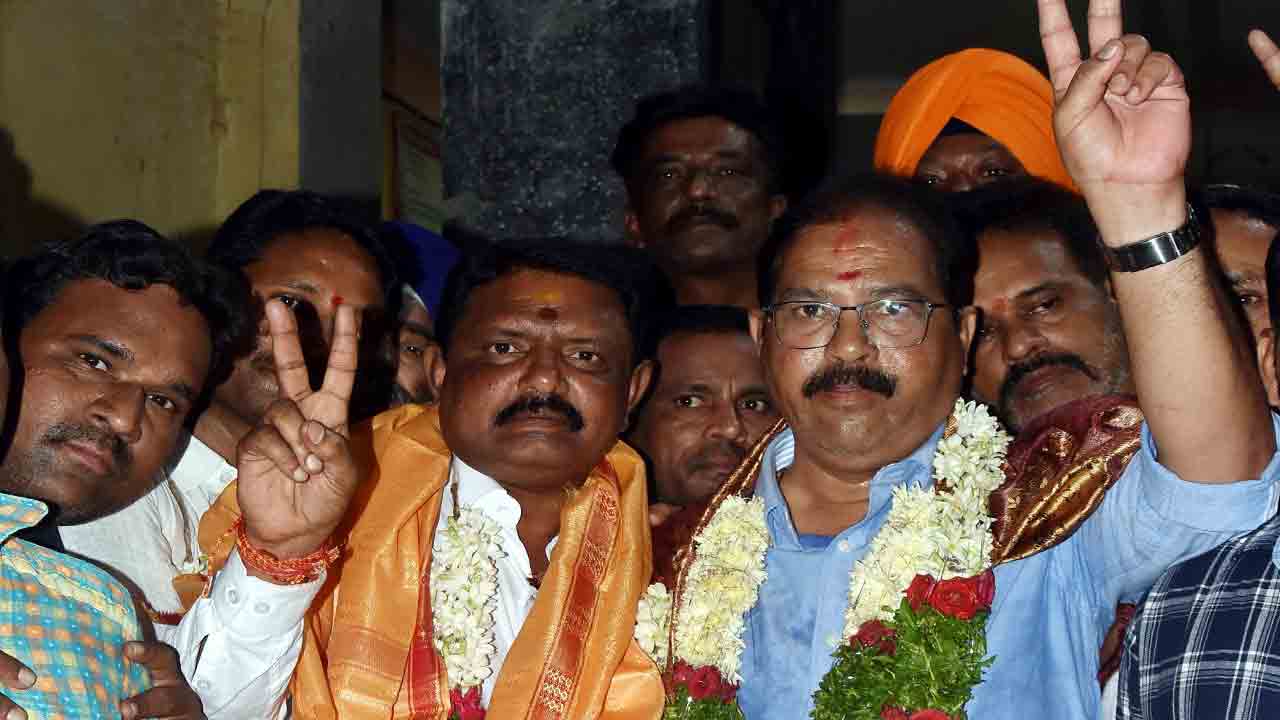 కరీంనగర్‌ బార్‌ అసోసియేషన్‌ ఎన్నిక