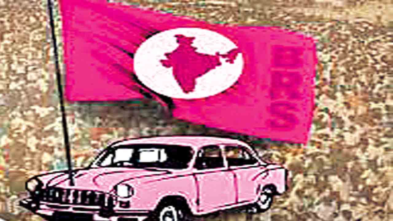 BRS Party | మహారాష్ట్ర బీఆర్ఎస్లో జోష్.. గులాబీ పార్టీలో చేరిన విదర్భ కాంగ్రెస్, బీజేపీ నేతలు..!