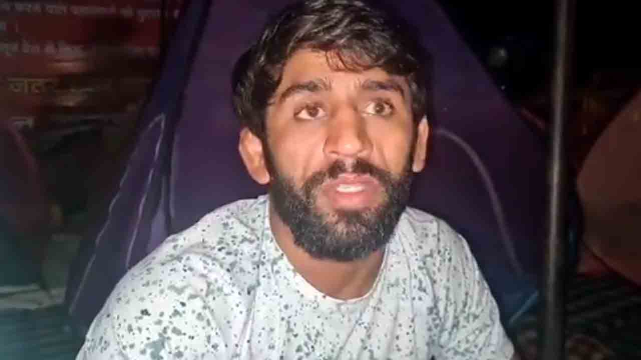 Bajrang Punia | ఢిల్లీ పోలీసులు రెజ్లర్లను చిత్రహింసలకు గురిచేస్తున్నారు : బజరంగ్‌ పునియా