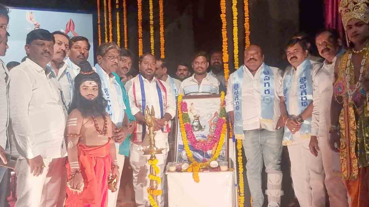 Minister Gangula | బీసీ సంక్షేమంలోనూ తెలంగాణ దేశానికి ఆదర్శం : మంత్రి గంగుల