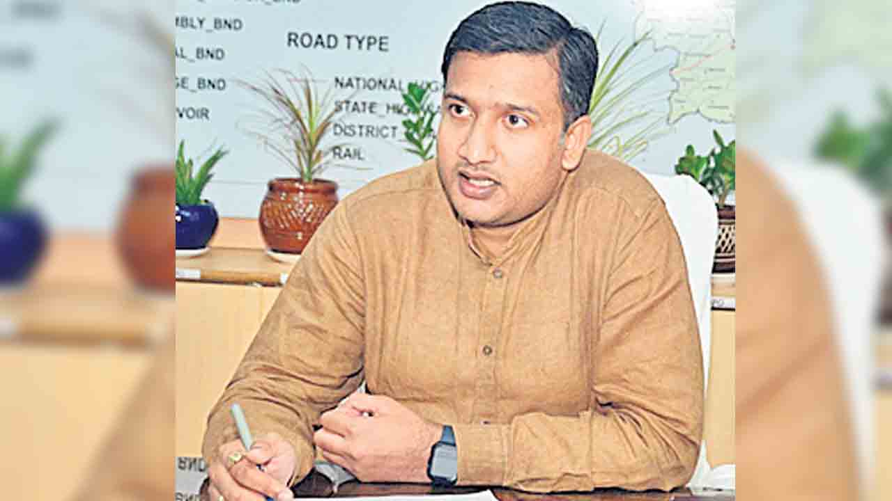 రోడ్ల నిర్మాణానికి టెండర్లు పిలవండి