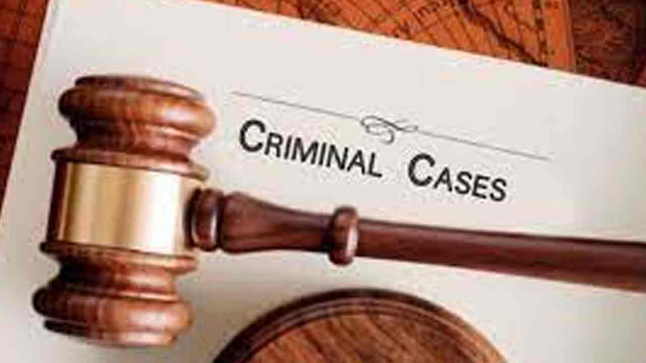 BJP |  బీజేపీ అధికార దుర్వినియోగం.. కర్ణాటకలో 385 క్రిమినల్‌ కేసులు ఎత్తివేసిన సర్కారు