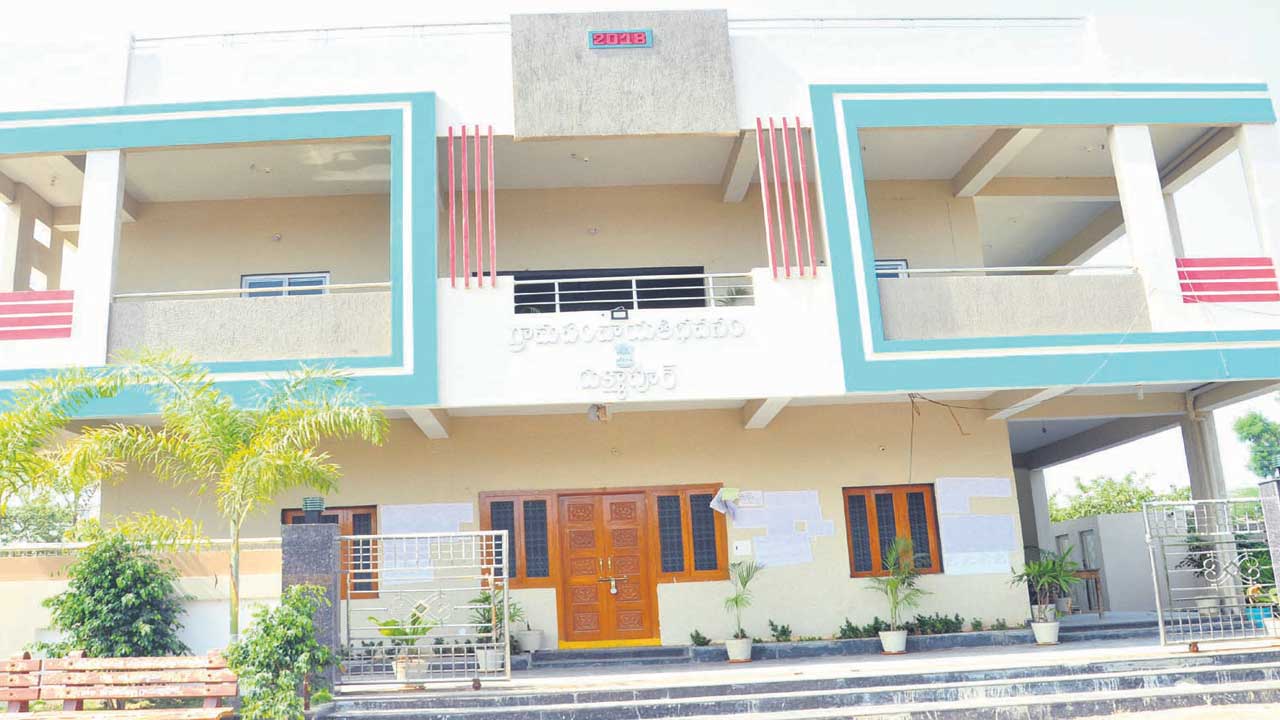 పన్నుల వసూళ్లకు వడివడిగా