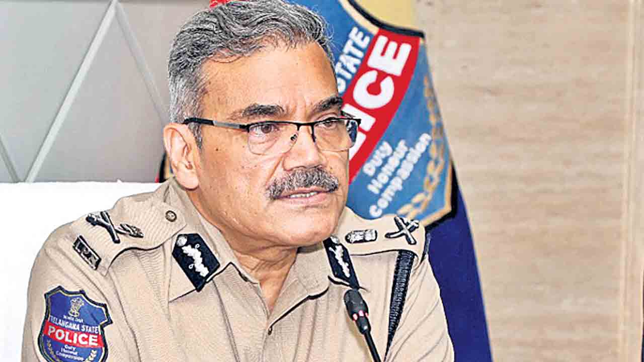 సైబర్‌ నేరాలపై ప్రత్యేక శ్రద్ధ: డీజీపీ