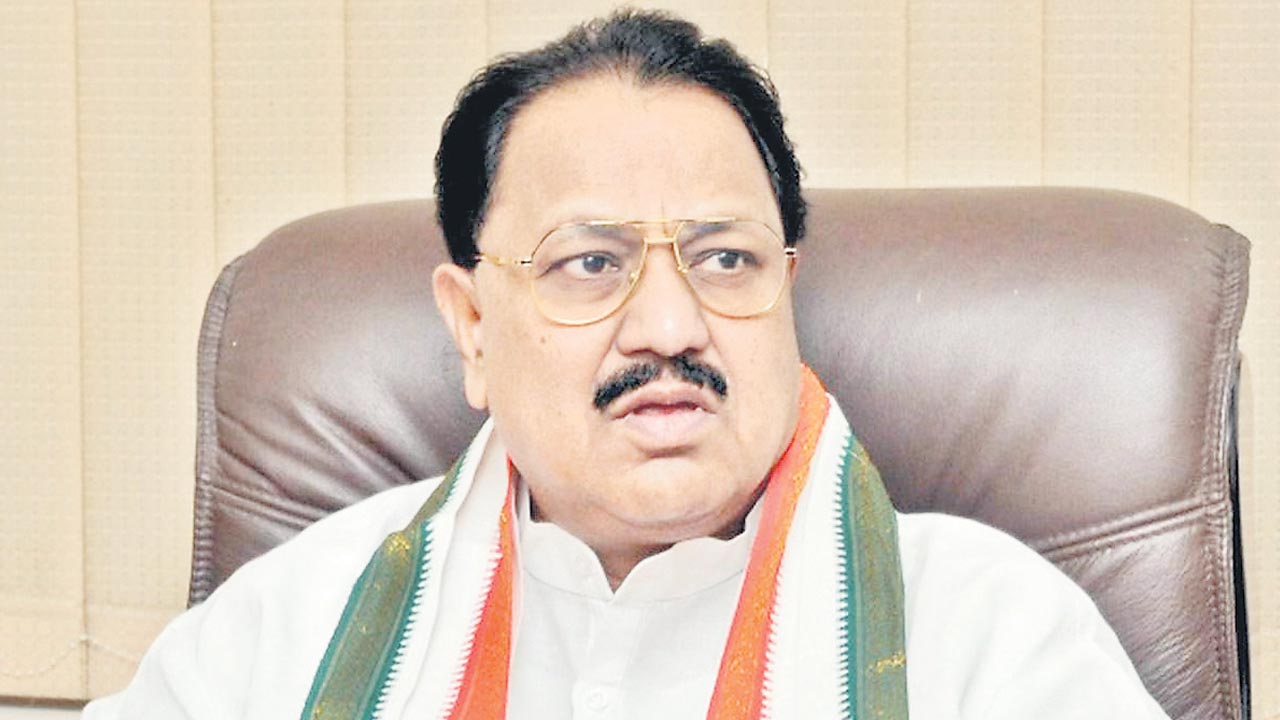 MP Arvind |  అగమ్యగోచరంగా డీఎస్‌ పరిస్థితి.. తండ్రితో ఎంపీ అర్వింద్‌ స్వార్థ రాజకీయాలు