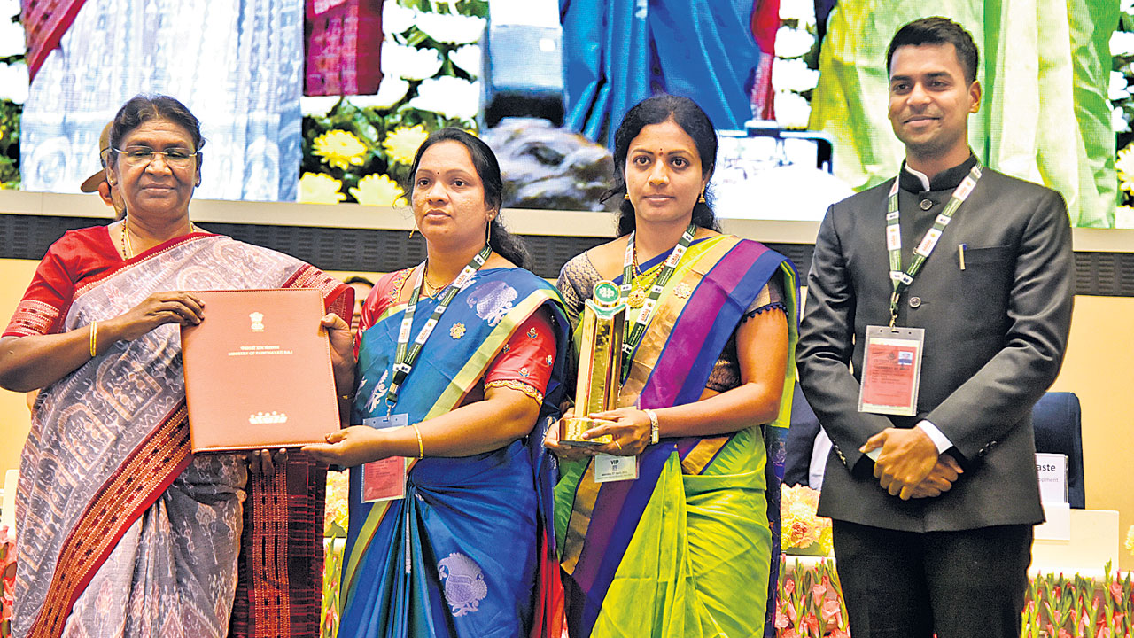 గ్రామాభివృద్ధితోనే దేశాభివృద్ధి