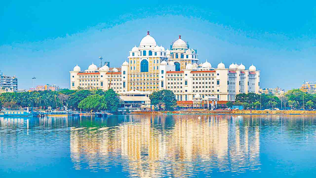 Secretariat |  సచివాలయ ప్రాంగణం.. సహృదయతకు నిదర్శనం