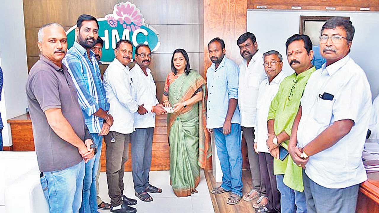 బాధిత కుటుంబానికి అండగా ఉంటాం