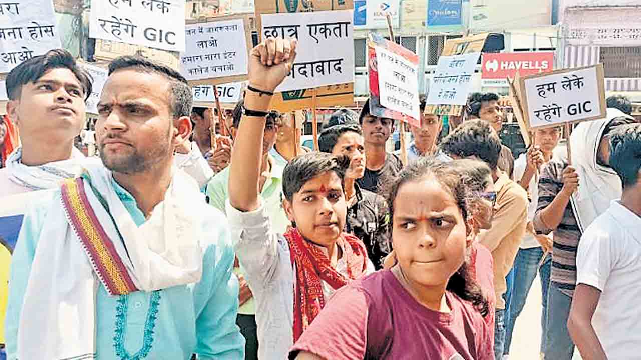 UP | ప్రైవేట్‌కు థర్మల్‌ పవర్‌ స్కూల్స్‌.. నెలకు రూ.25 ఉన్న ఫీజు ఇకపై రూ.2 వేలు