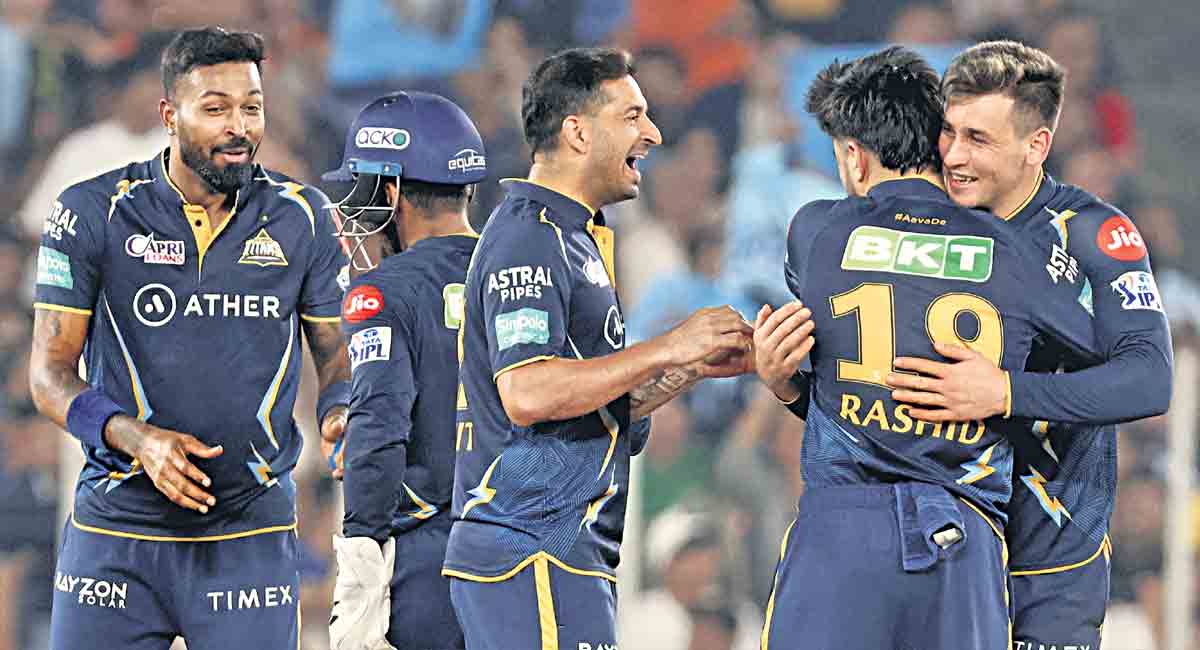 టైటాన్స్‌ జోరు