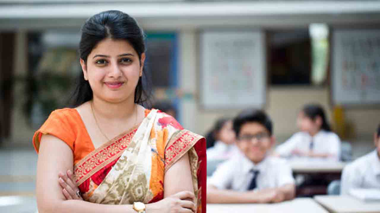 Gurukul TGT |  4,006 పోస్టులతో గురుకుల టీజీటీ నోటిఫికేషన్‌.. 75 శాతం పోస్టులు మహిళలకే