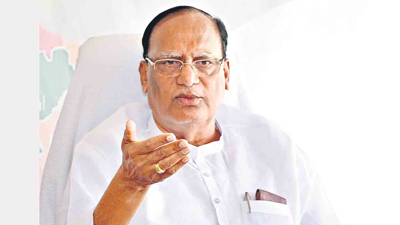 హస్తం, కమలం పార్టీలకు అధికారం పగటి కలే