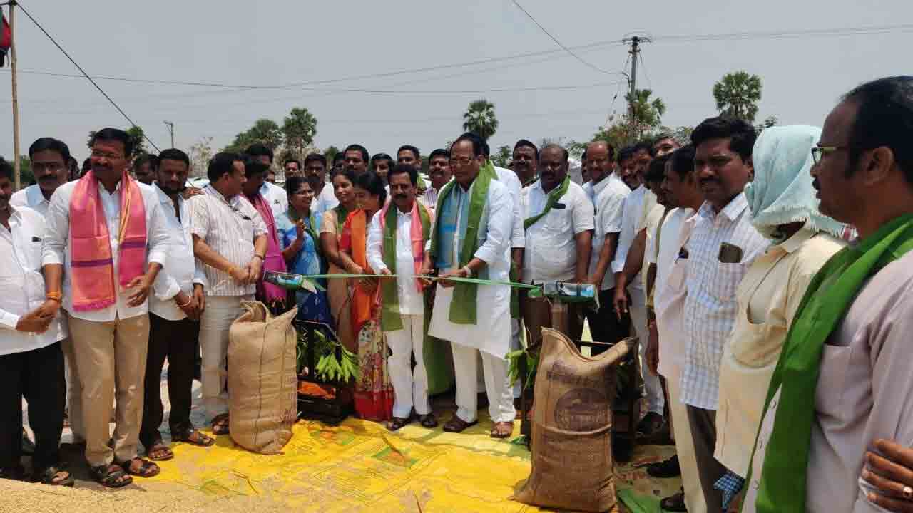 Gutta Sukender Reddy | మాది రైతు సంక్షేమ ప్రభుత్వం: గుత్తా సుఖేందర్‌ రెడ్డి