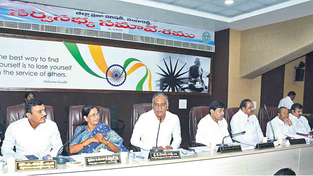 కేంద్రం వివక్షను నిరసిస్తూ తీర్మానం