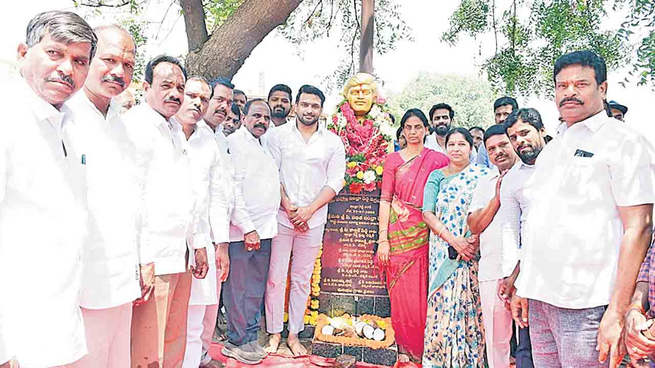 ఇంద్రారెడ్డి సేవలు మరువలేనివి..