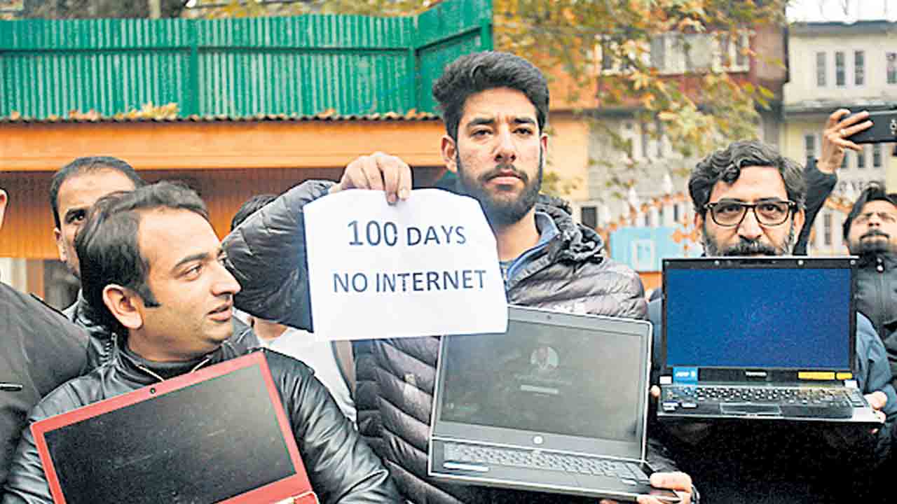 Internet Shutdown Policies |  56 శాతం ఇంటర్నెట్‌ షట్‌డౌన్లు భారత్‌లోనే!