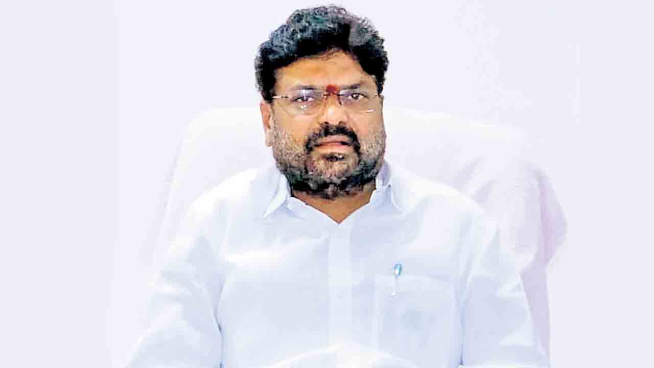 ములుగుజడ్పీ చైర్మన్‌కు గుండెపోటు