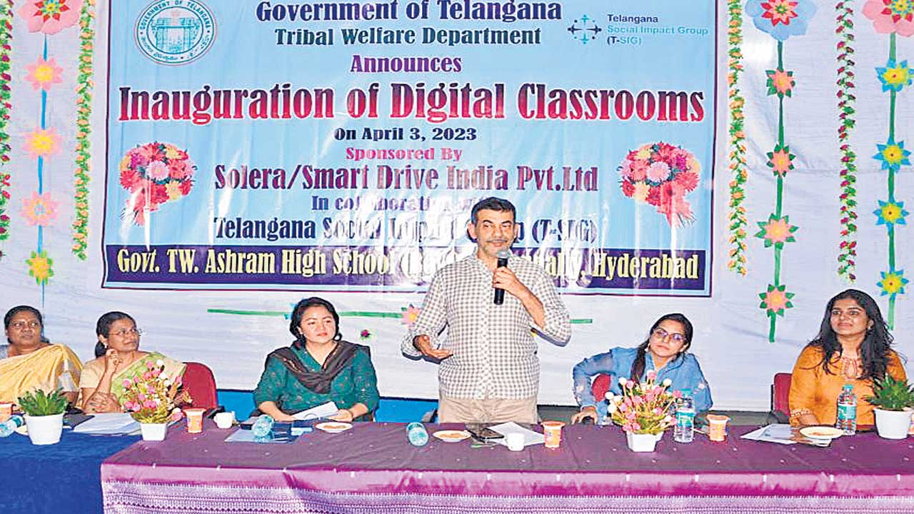 ఆశ్రమ పాఠశాలలకు సర్కారు పెద్దపీట