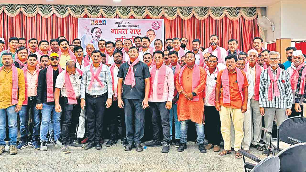 రైతురాజ్యం కోసం కదలిరావాలి