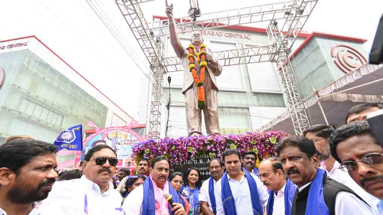 Minister KTR |  పంజాగుట్టలో అంబేద్కర్‌ విగ్రహాన్ని ఆవిష్కరించిన మంత్రి కేటీఆర్‌