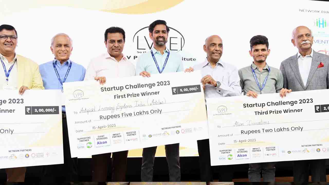 KTR |  కొత్త ఆలోచనలతో రండి.. ఇన్నోవేషన్‌ ఎకో సిస్టమ్‌ను సద్వినియోగం చేసుకోండి: మంత్రి కేటీఆర్‌