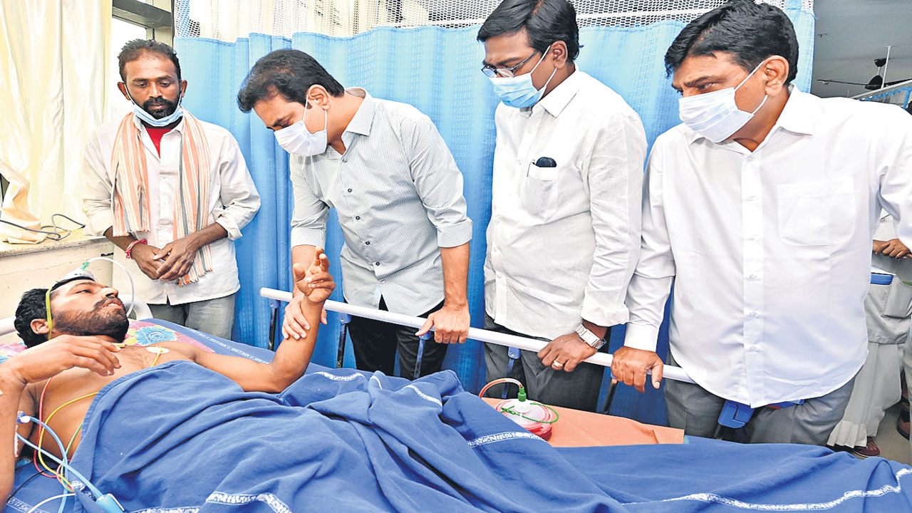 చీమలపాడు క్షతగాత్రులకు మెరుగైన వైద్యం