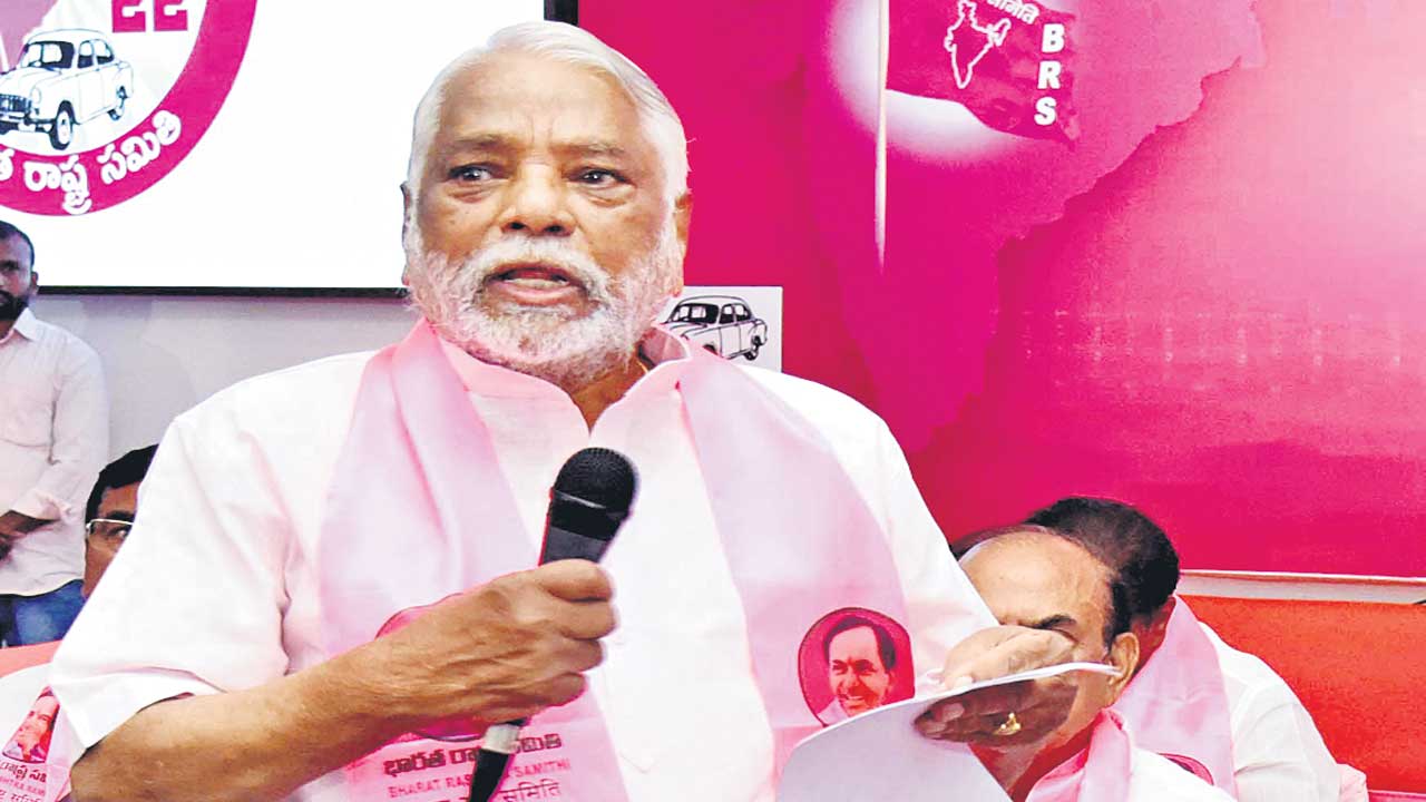 దేశానికి కేసీఆర్‌ నాయకత్వం అవసరం