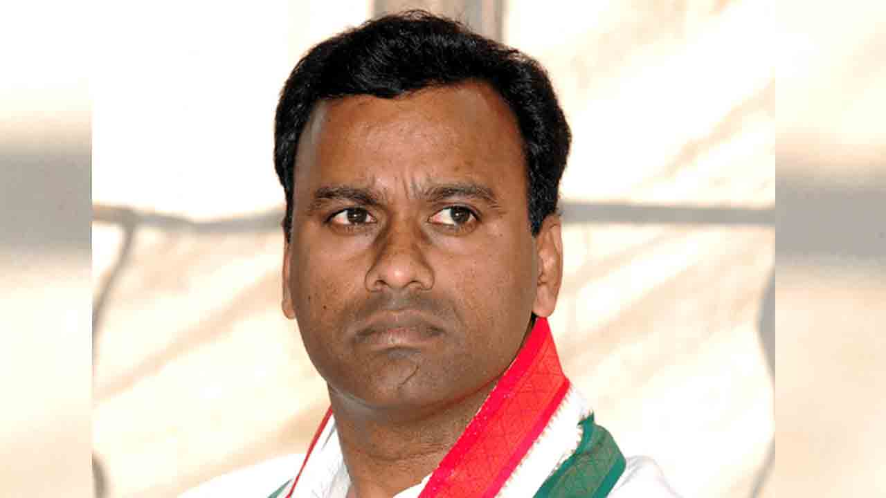 Revanth Reddy | రేవంత్‌ మాట్లాడిన మాటలు వింటే రాజగోపాల్‌రెడ్డికి నిద్రకూడా పట్టదు!