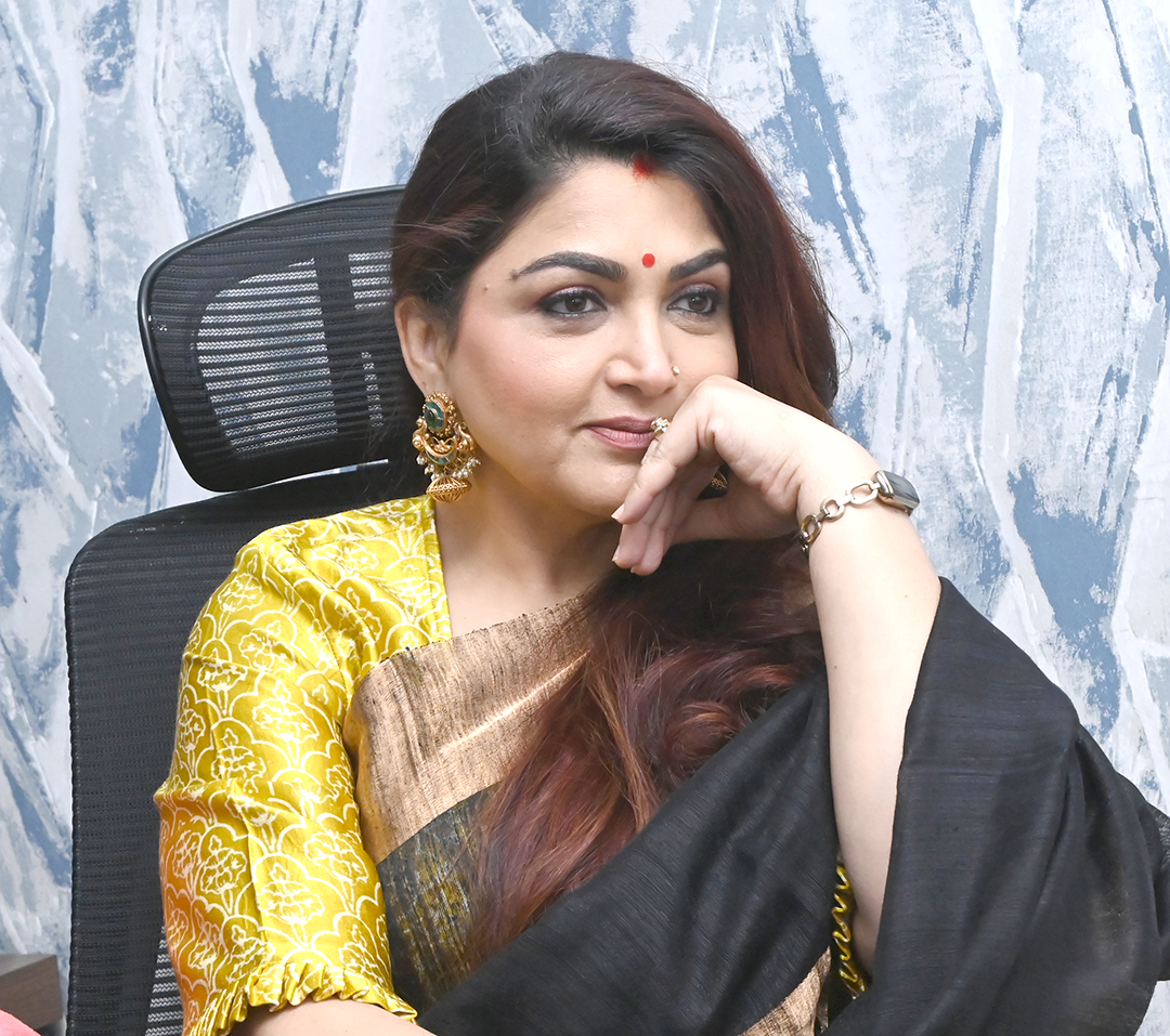 ఒకవేళ అవకాశమొస్తే చిరంజీవి (Chiranjeevi), బాలకృష్ణ (Nandamuri Balakrishna) సినిమాల్లో నటిస్తాన‌ని ఖుష్బూ (Kushboo) తెలిపారు. 