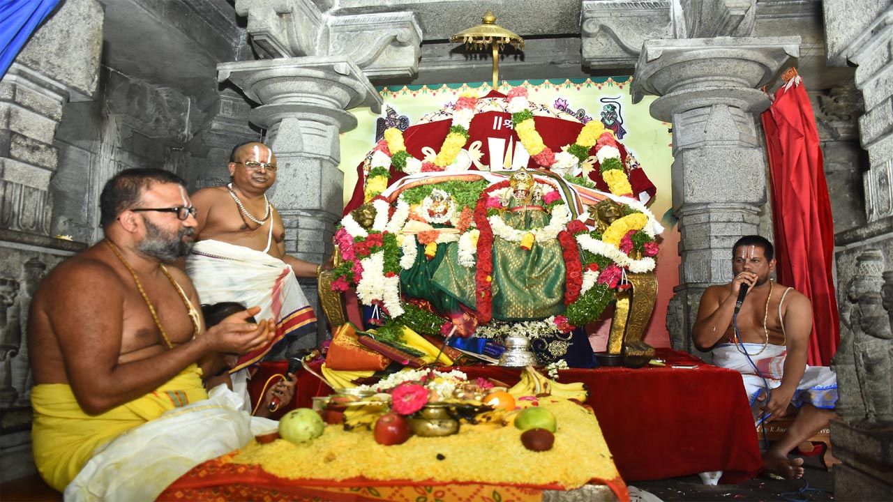 యాదగిరీశుడి నిత్య తిరుకల్యాణోత్సవం