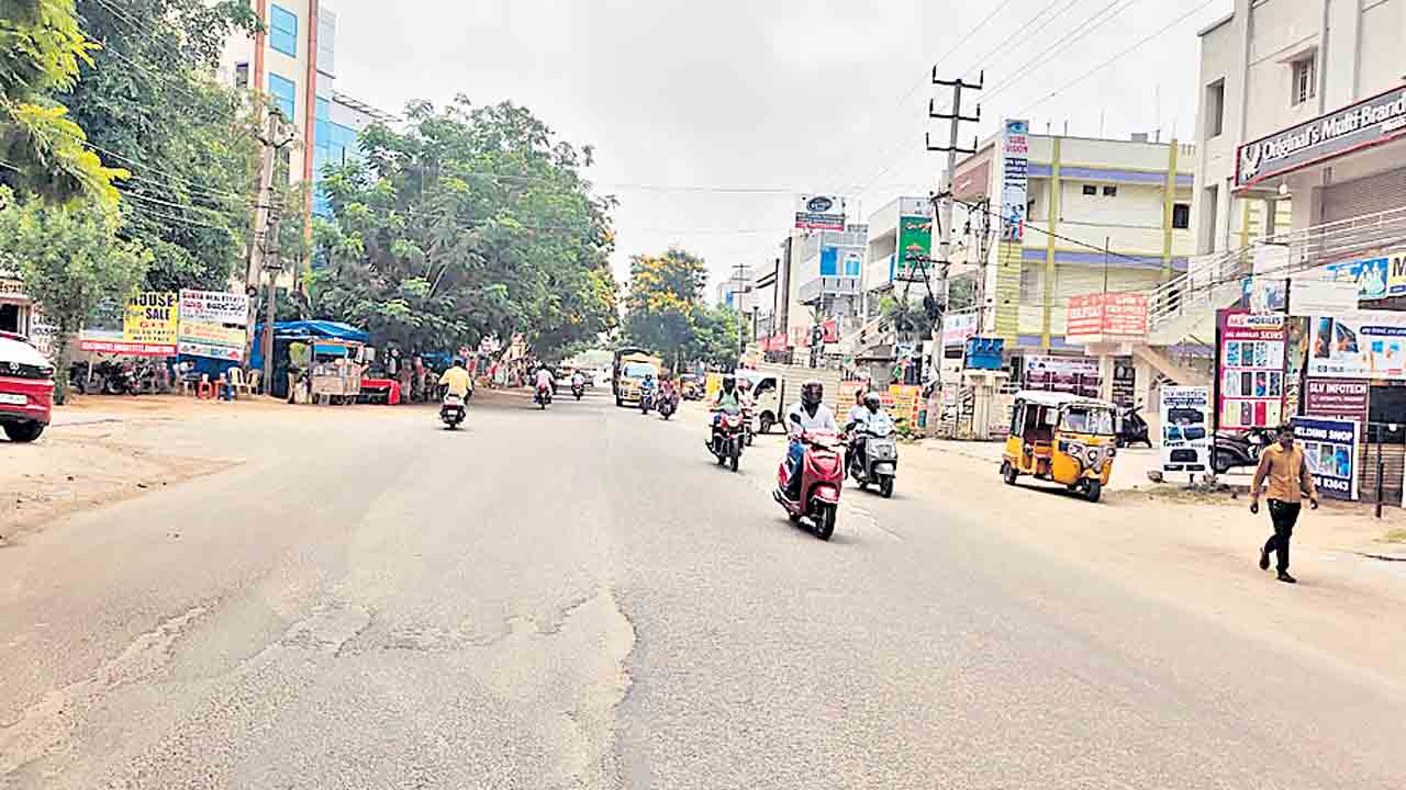 లింక్‌ రోడ్ల అభివృద్ధికి భారీగా నిధులు