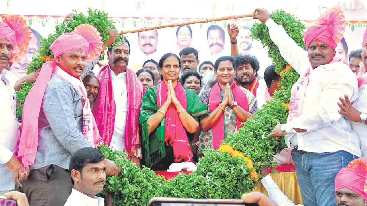 కేంద్రం ఇచ్చిందేంది? కేంద్రానికే మనం ఇచ్చిందే ఎక్కువ