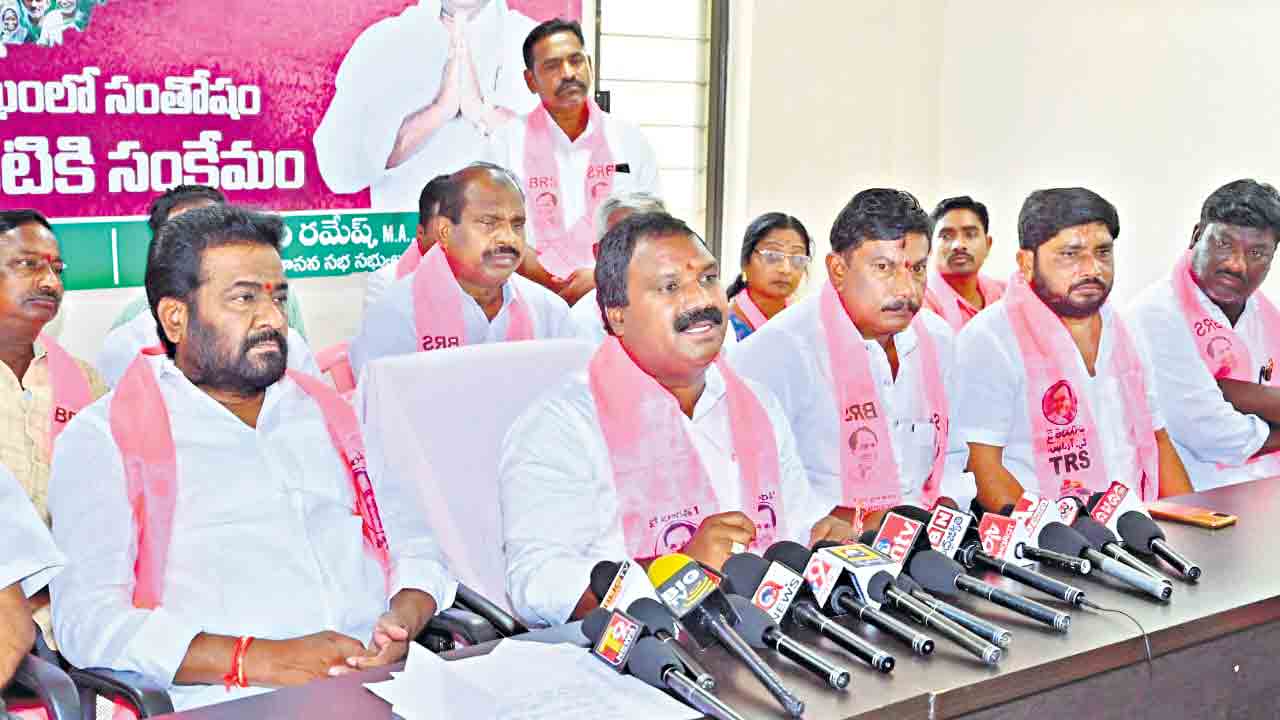 రాజకీయ లబ్ధి కోసమే బీజేపీ ఆరాటం