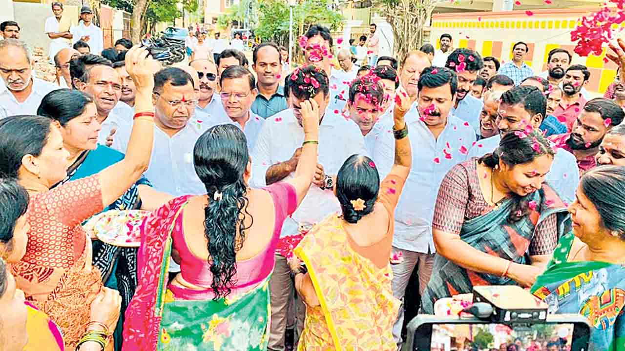 ‘ప్రగతియాత్ర’కు అపూర్వ స్పందన